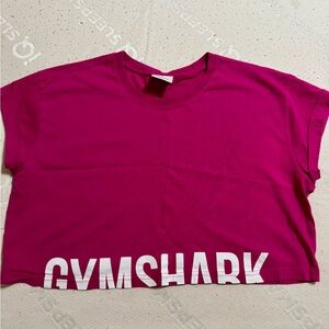 Gymshark Fuchsia Crop Top